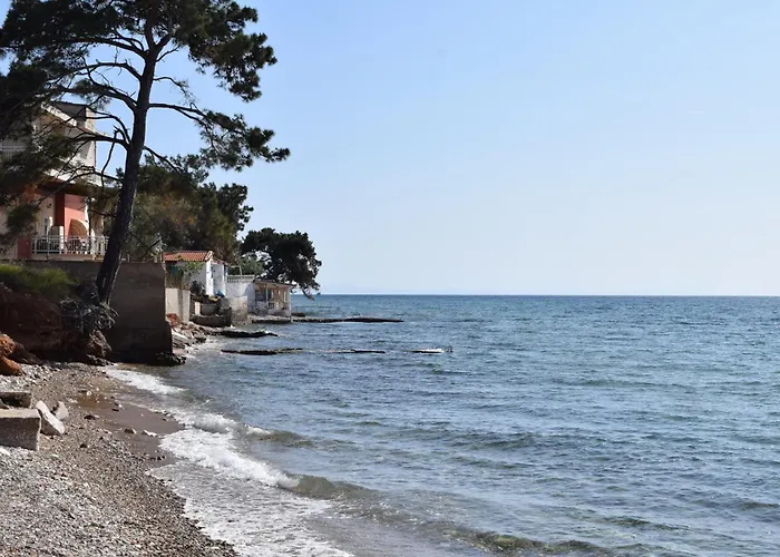 Daire Mirus Skála Kallirákhis